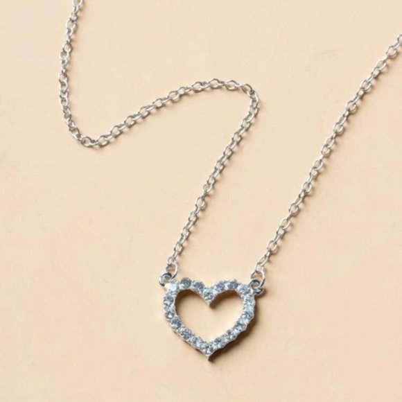 Rhinestone Heart Charm Necklace For Women Accessories Silver Jewelry Par… - Picture 3 of 3